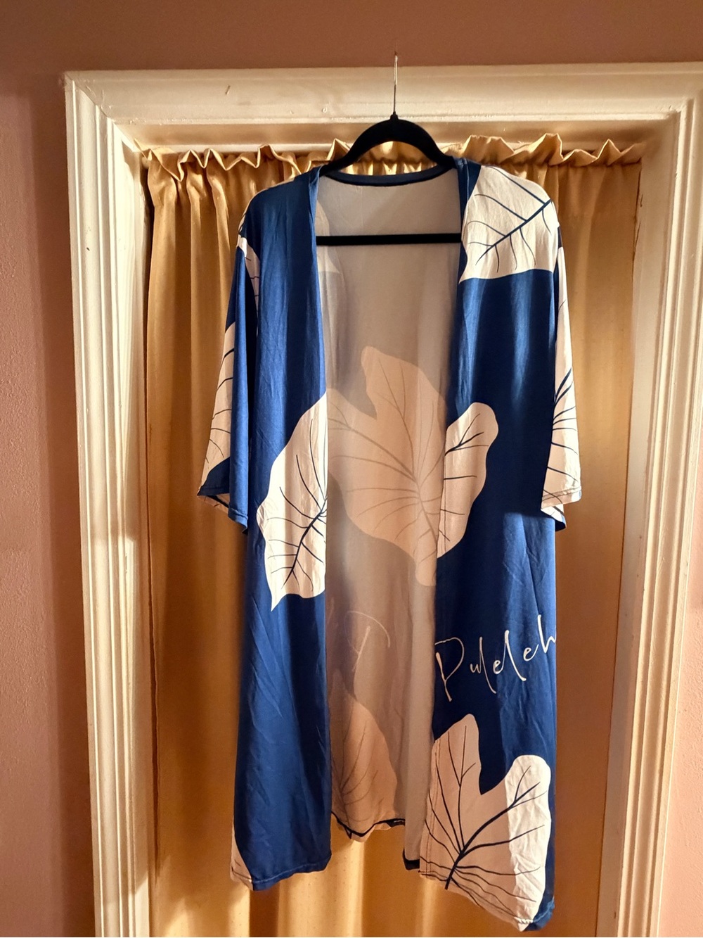 Navy Blue & White Leaf Open-Front Kimono by
